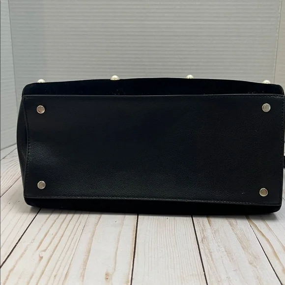 Kate Spade pearl satchel/crossbody. Black velvet & leather. Gold hardware. EUC. - Picture 5 of 9
